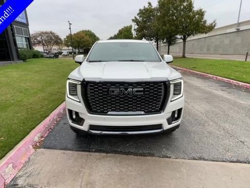 Used 2023 GMC Yukon Denali Ultimate image 9