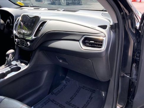 Used 2022 Chevrolet Equinox Premier AWD/4WD image 15