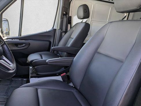 Certified 2023 Mercedes-Benz Sprinter 2500 image 17