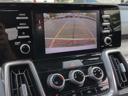 Used 2022 Kia Sorento LX FWD image 12