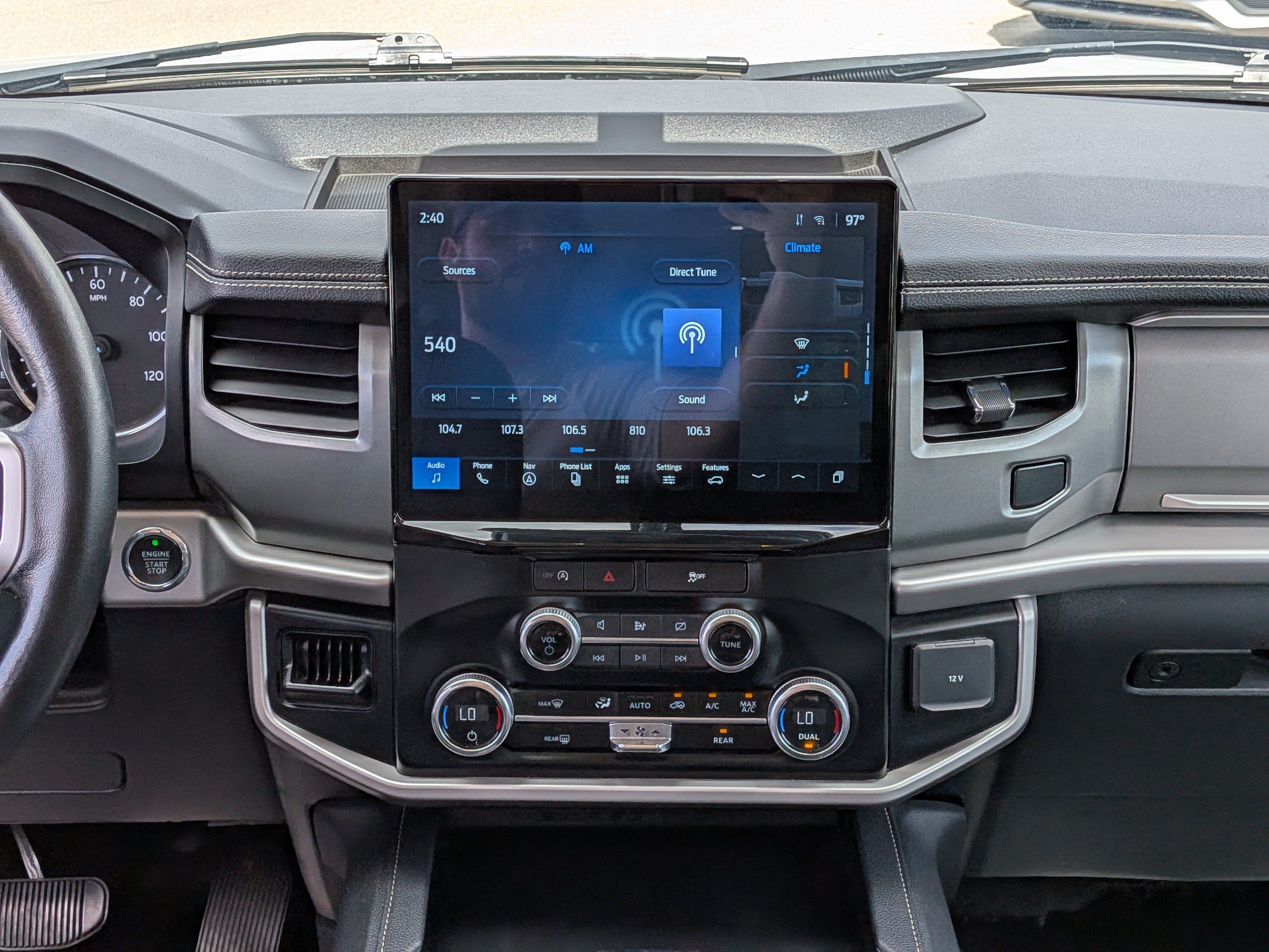 Used 2024 Ford Expedition XLT RWD image 19