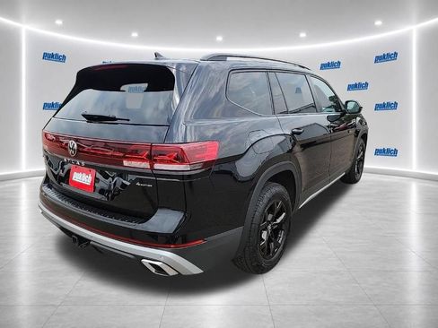 Used 2024 Volkswagen Atlas Peak Edition SEL AWD/4WD image 6