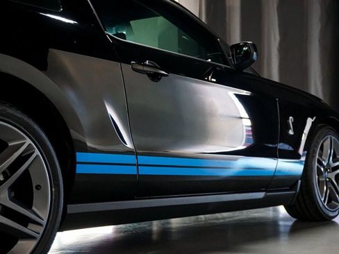 Used 2012 Ford Mustang Shelby GT500 w/ Electronics Pkg image 38