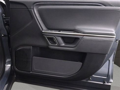 Used 2022 Rivian R1T Launch Edition image 23