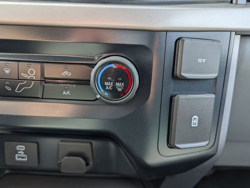 Used 2023 Ford F150 XLT w/ Trailer Tow Package image 20