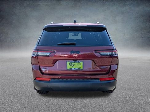 New 2025 Jeep Grand Cherokee L Limited w/ Black Appearance Package image 5