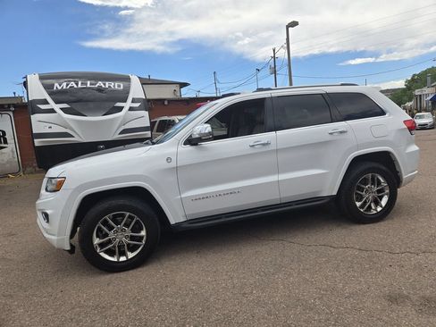 Used 2015 Jeep Grand Cherokee Overland AWD/4WD image 5