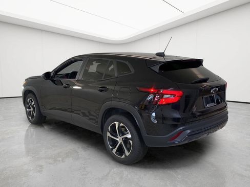 Certified 2024 Chevrolet Trax RS w/ Driver Confidence Package FWD image 6