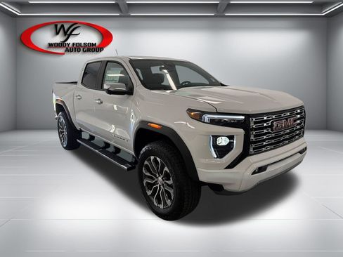 New 2026 GMC Canyon Denali AWD/4WD image 3