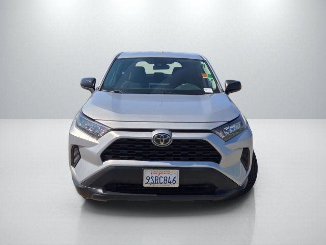 Used 2022 Toyota RAV4 LE w/ Carpet Mat Package (TMS) FWD image 2