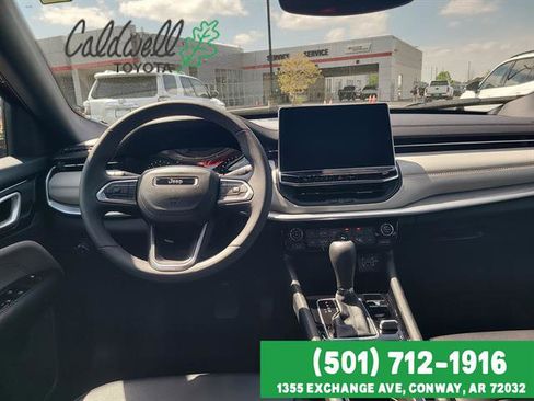 Used 2025 Jeep Compass Limited AWD/4WD image 24