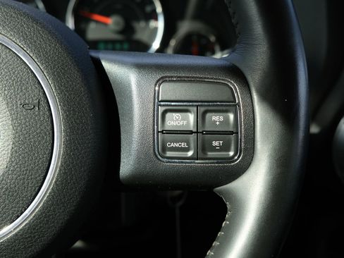 Used 2016 Jeep Wrangler Unlimited Sahara w/ Connectivity Group image 41