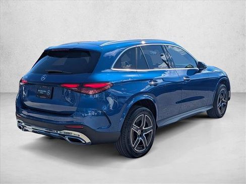New 2026 Mercedes-Benz GLC 300 image 2