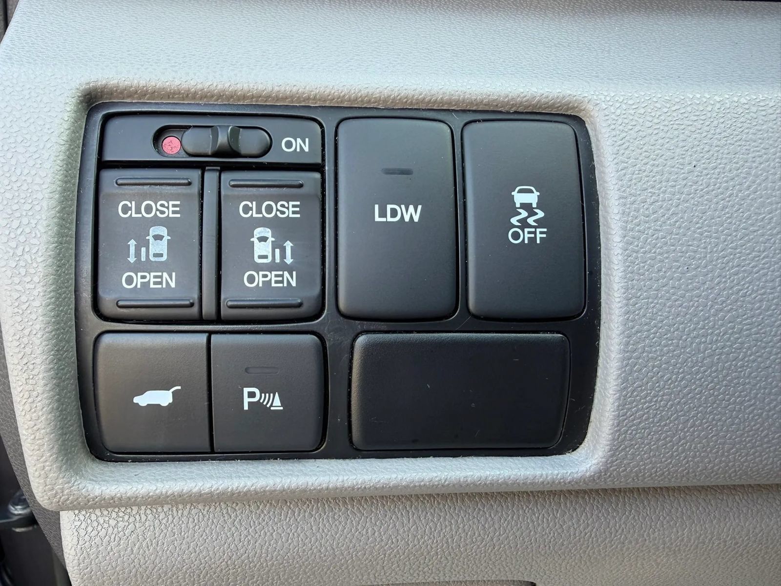 Used 2016 Honda Odyssey Touring image 13