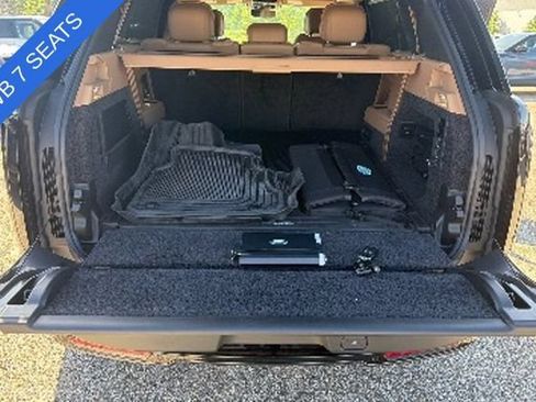 Used 2025 Land Rover Range Rover Long Wheelbase SE AWD/4WD image 13