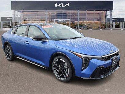 New 2025 Kia K4 GT-Line w/ GT-Line Premium Package