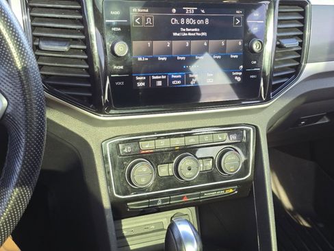 Used 2023 Volkswagen Atlas Cross Sport SEL Premium R-Line image 25