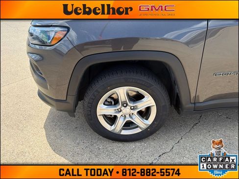 Used 2024 Jeep Compass Latitude AWD/4WD image 14