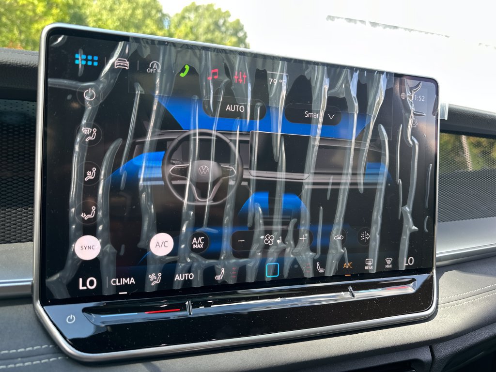 New 2026 Volkswagen Tiguan SE R-Line AWD/4WD image 16