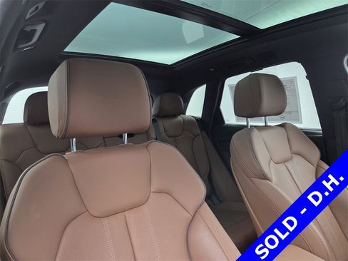 Used 2021 Audi Q5 e Premium Plus image 18