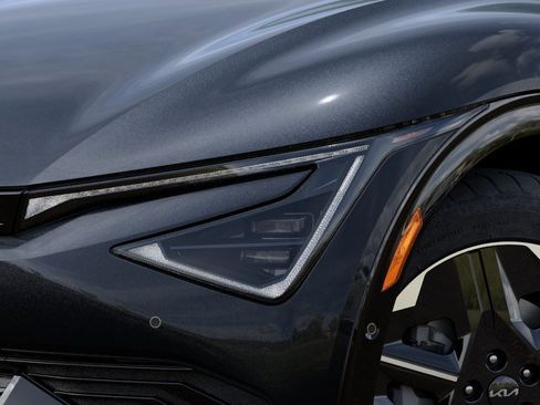 New 2026 Kia EV6 Wind AWD/4WD image 10