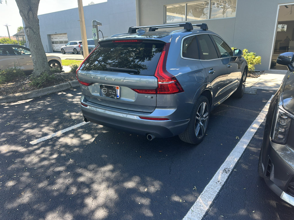 Used 2018 Volvo XC60 T5 Momentum AWD/4WD image 7