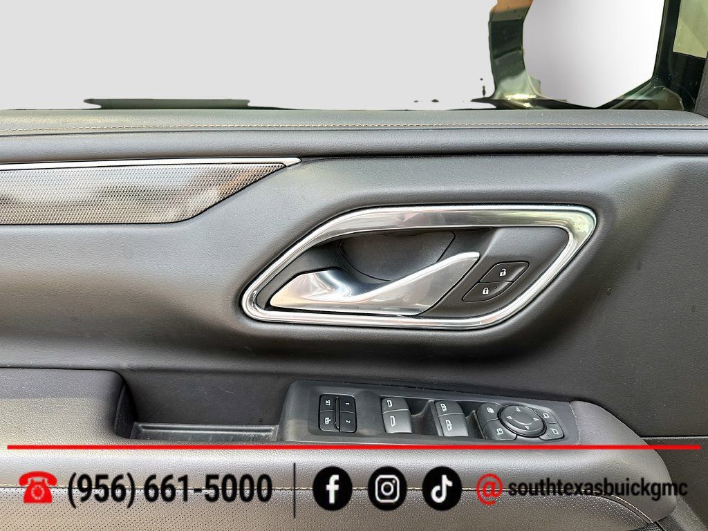 Used 2023 GMC Yukon XL AT4 AWD/4WD image 10