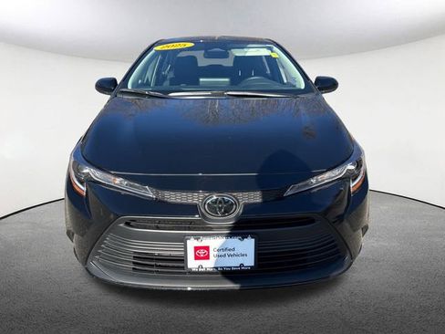 Certified 2025 Toyota Corolla LE image 40