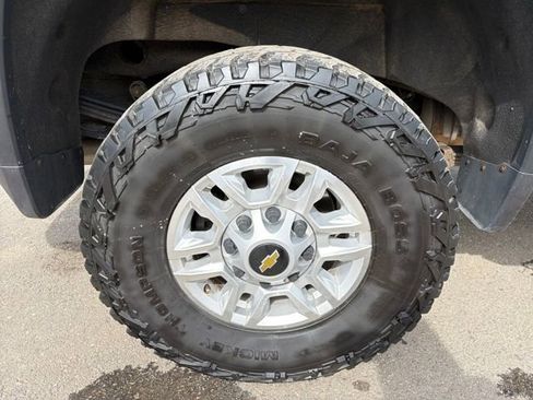 Used 2021 Chevrolet Silverado 2500 LT w/ Convenience Package AWD/4WD image 30