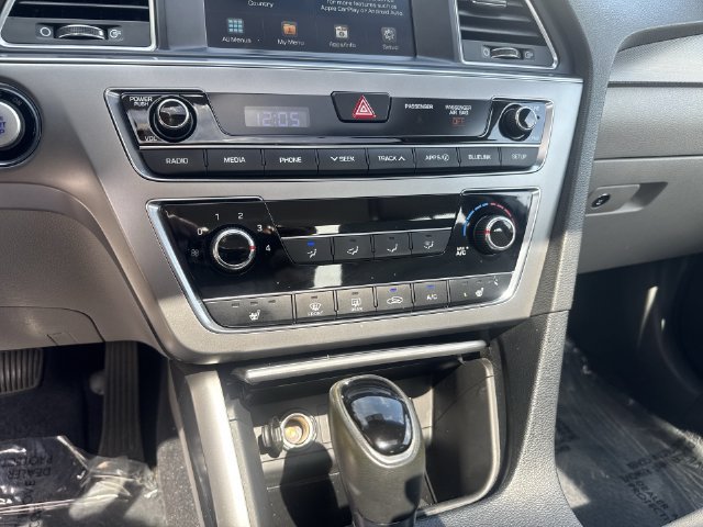 Used 2016 Hyundai Sonata Sport w/ Option Group 1V FWD image 22
