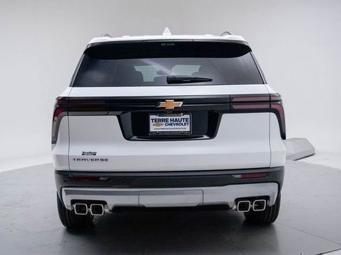 New 2026 Chevrolet Traverse LT w/ Enhanced Driving Package FWD image 6