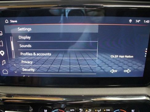 Used 2024 GMC Sierra 1500 AT4 w/ Technology Package AWD/4WD image 32