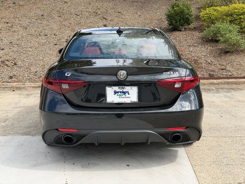 Used 2022 Alfa Romeo Giulia Veloce image 4