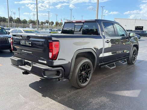 Used 2022 GMC Sierra 1500 Elevation w/ Preferred Package image 9