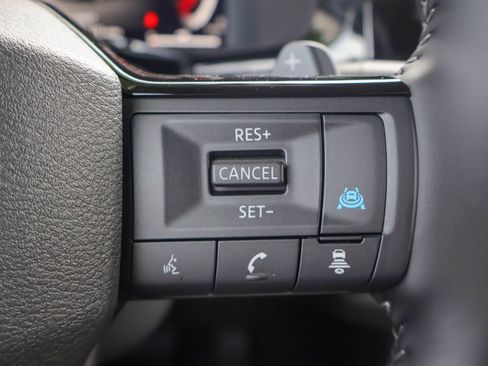 New 2026 Nissan Pathfinder SL FWD image 12