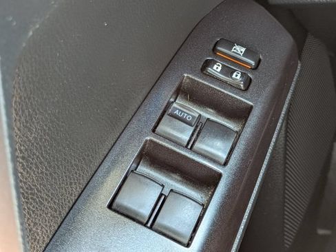 Used 2016 Toyota RAV4 LE FWD image 22