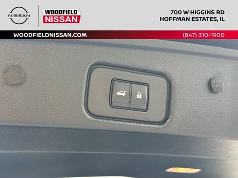 Certified 2025 Nissan Pathfinder SV w/ SV Premium Package AWD/4WD image 17