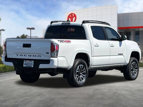 Certified 2020 Toyota Tacoma TRD Sport w/ Technology Package AWD/4WD image 5