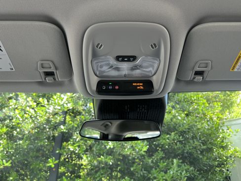 New 2027 Chevrolet Bolt LT w/ Comfort Package FWD image 29