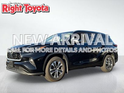 Used 2024 Toyota Highlander XLE