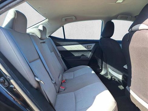 Used 2016 Toyota Corolla LE image 18