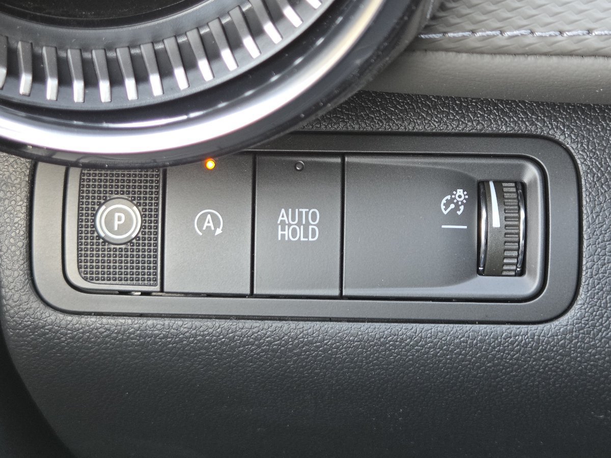 New 2027 Chevrolet Equinox LT w/ Convenience Package II FWD image 35