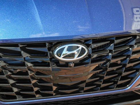 Used 2021 Hyundai Sonata Limited w/ Cargo Package FWD image 11