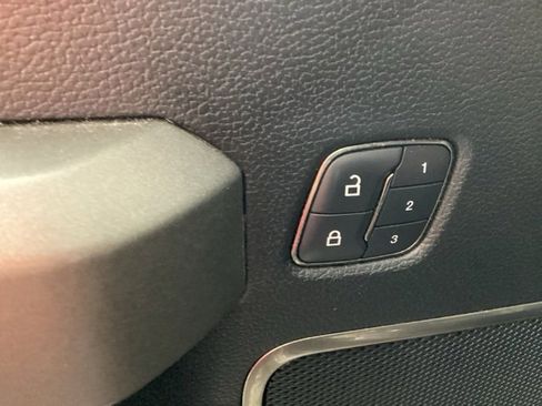 Used 2017 Ford F150 Raptor w/ Equipment Group 802A Luxury image 16