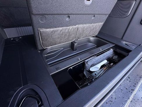 New 2025 Ford Bronco Badlands image 34