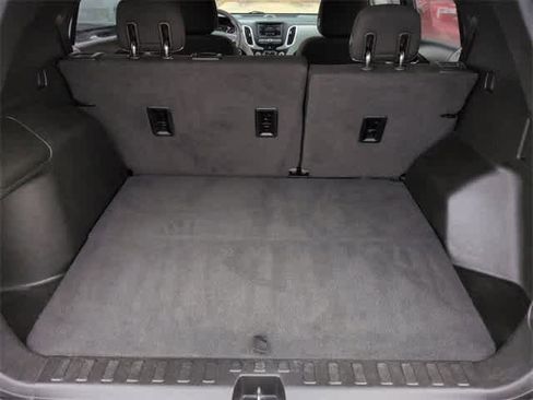 Used 2020 Chevrolet Equinox LT image 34