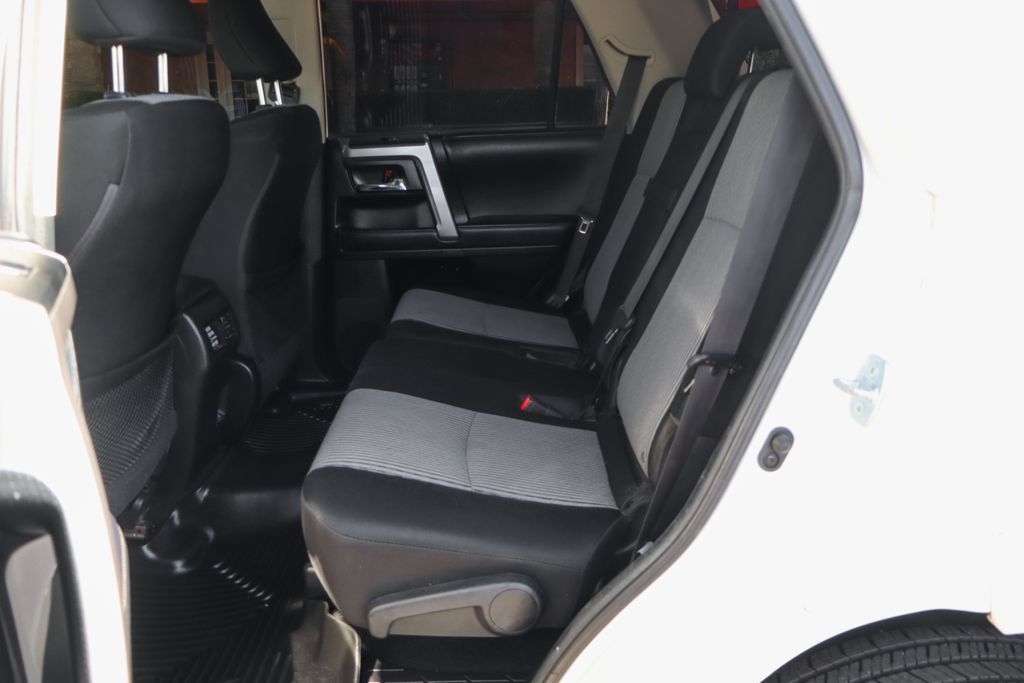 Used 2021 Toyota 4Runner SR5 AWD/4WD image 39