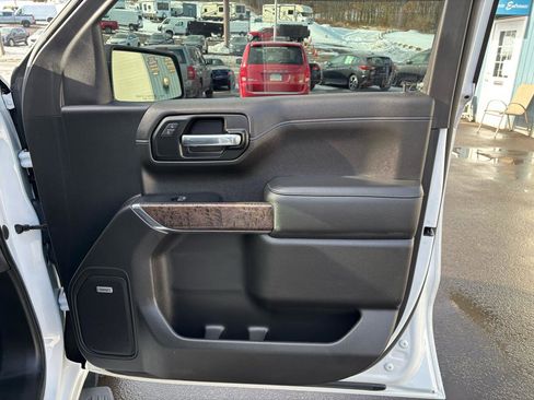 Used 2022 GMC Sierra 1500 Denali w/ Driver Alert Package II image 16