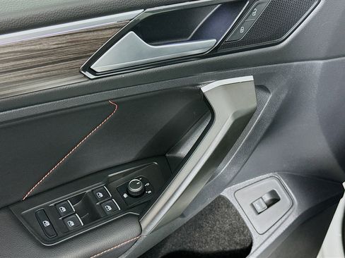 Used 2024 Volkswagen Tiguan Wolfsburg Edition image 15