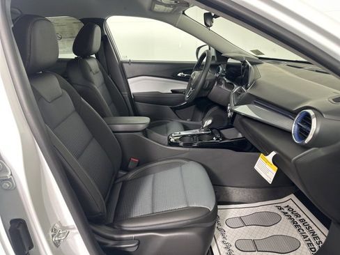 New 2026 Chevrolet Trax LT image 13